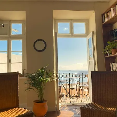 Daire Jasmine Sea View With Blooming Patio